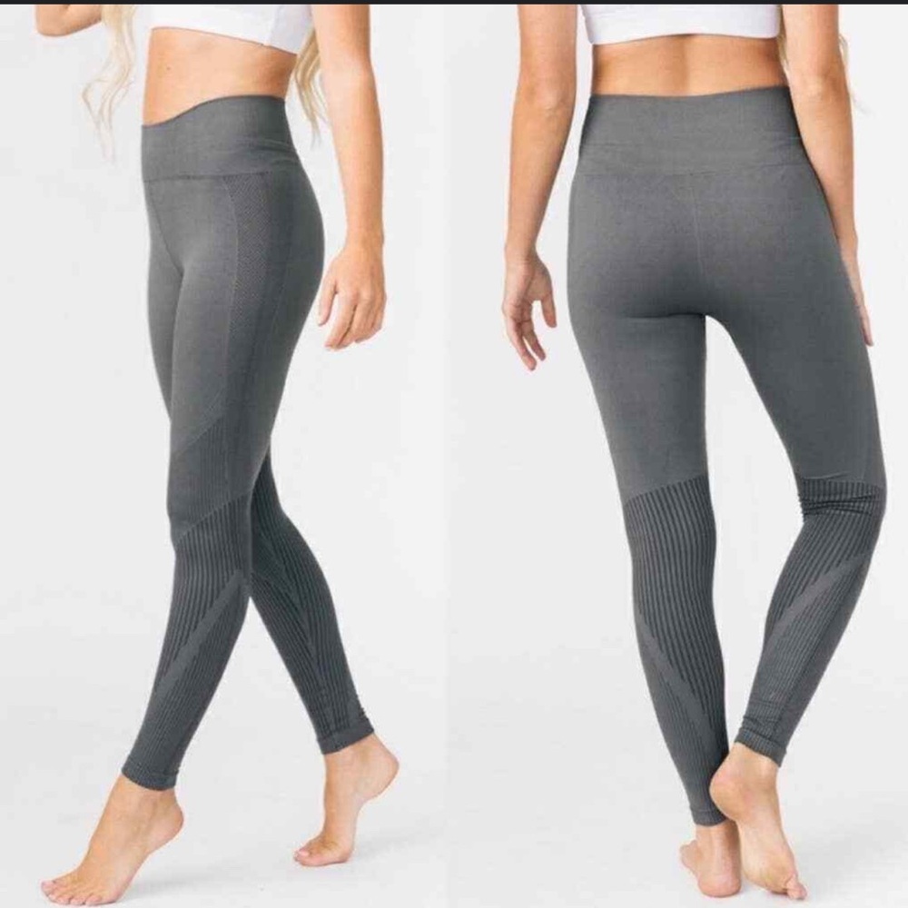 NWOT Zyia Grey Grid Performance High Rise Seamless Leggins